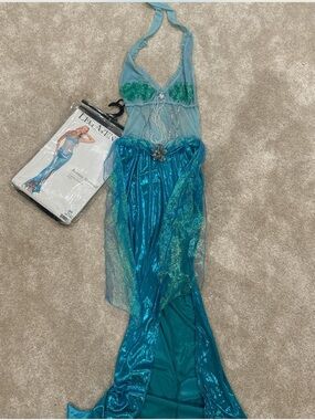 Size small vintage mermaid costume!